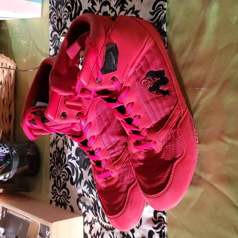 COPY - Red Gorilla wear ♥️ work out shoes 10 US.
